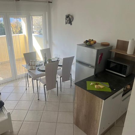 Apartmans Sun & Moon Zambratija  Exterior photo